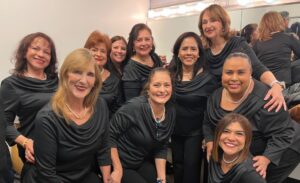 Hispanic Choir of Houston - Singing in a choir